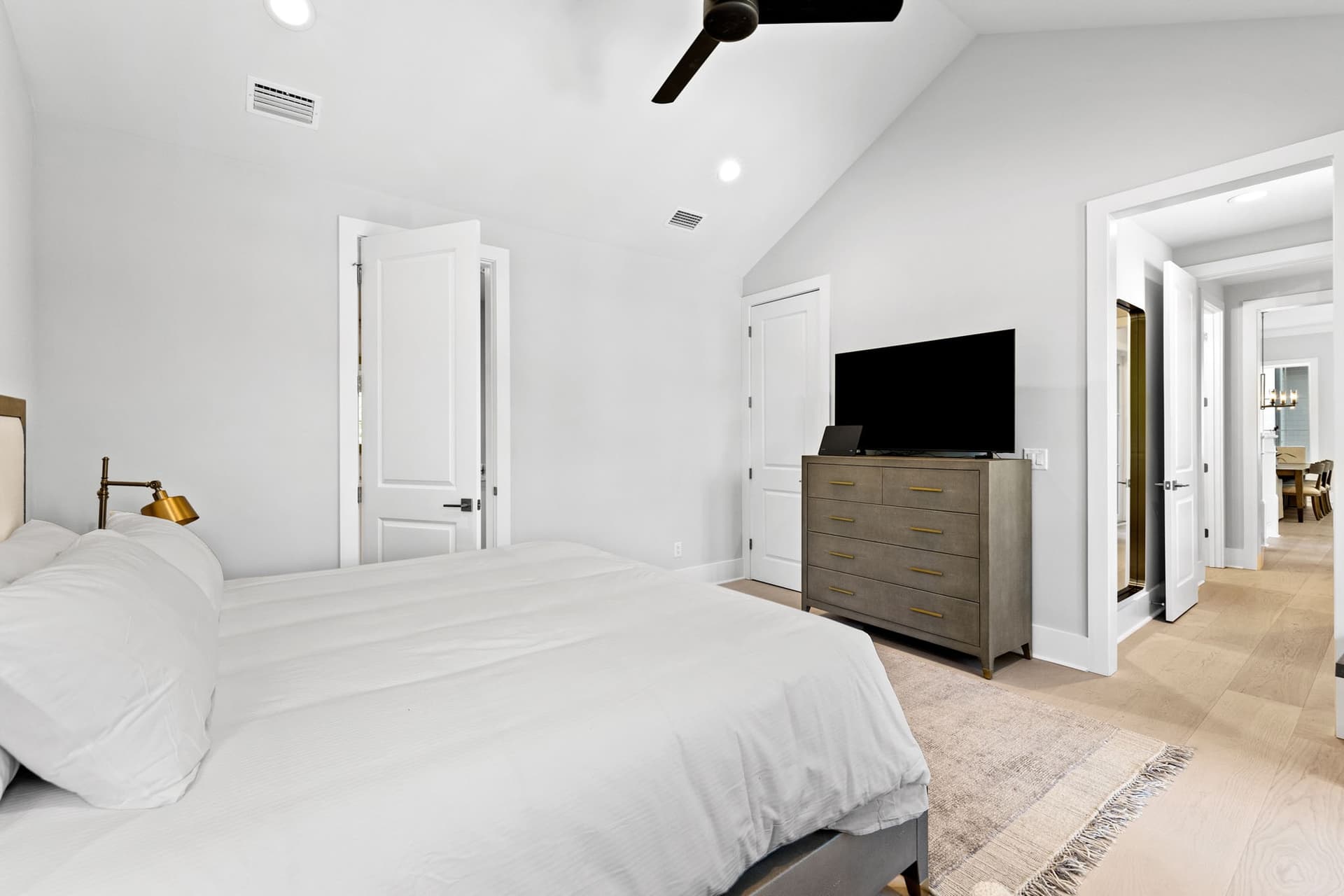 Peacock Place - Image 26