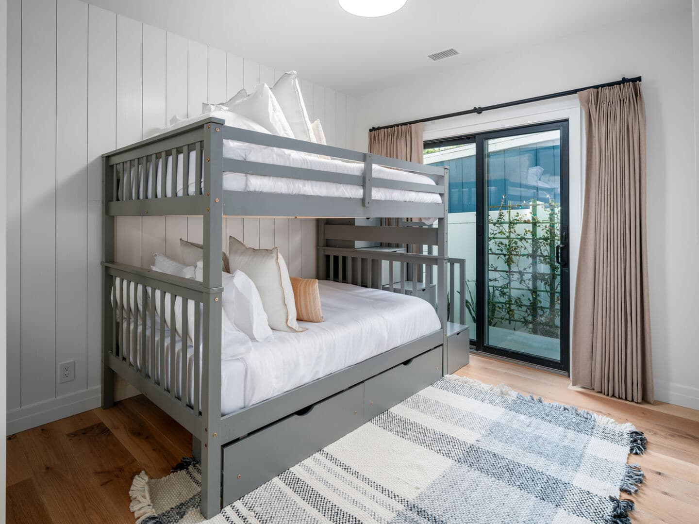 Cardiff Villa 1 - Image 19