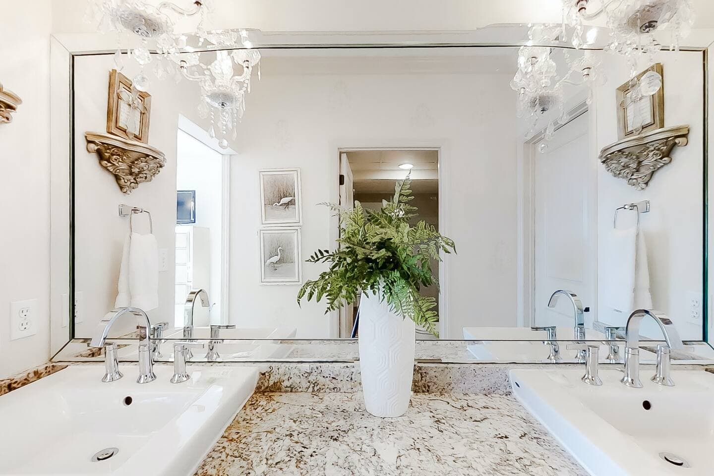 High Pointe 2323 Home - Image 11