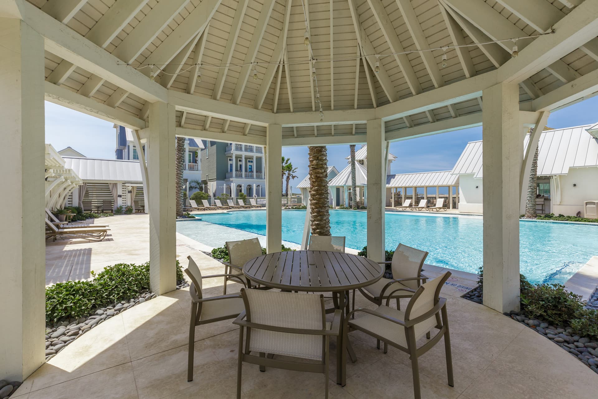 Luxe Palmilla Home - Image 5