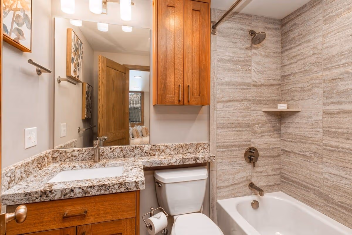 Slopeside Vista Loft - Image 17