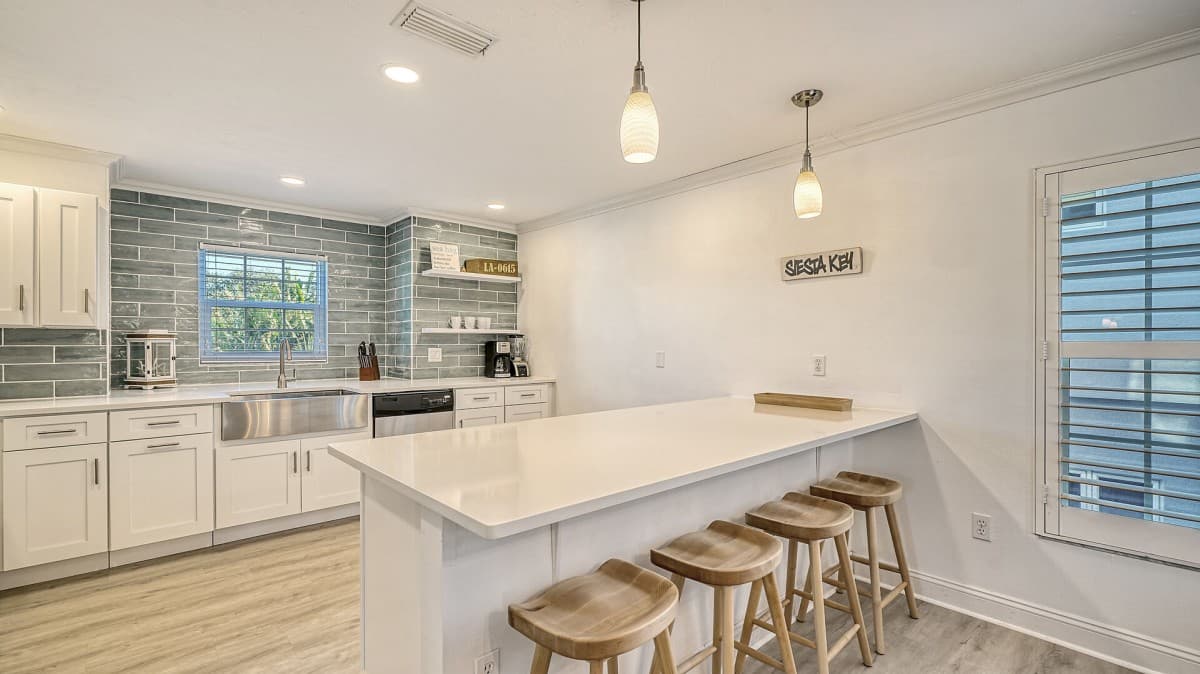 Island Escape House - Image 4