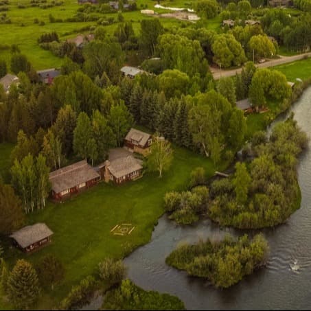 Fish Creek Retreat - Image 1