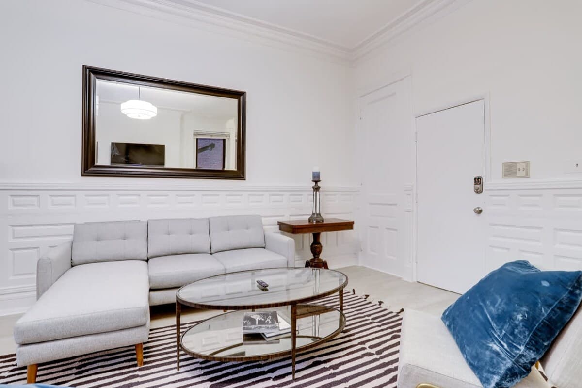 Victorian Residence - Image 5