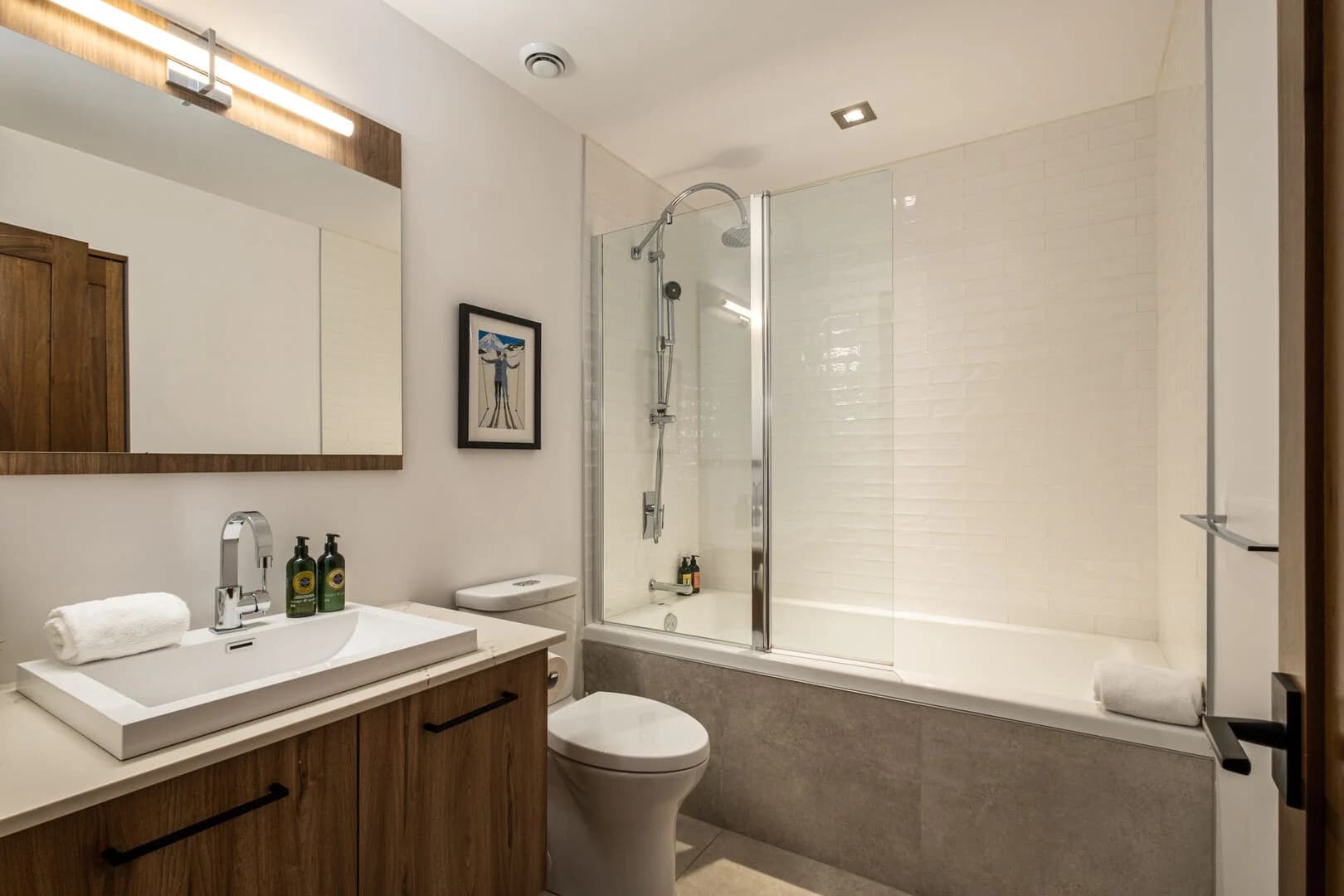 Horizon Residence 305 - Image 9