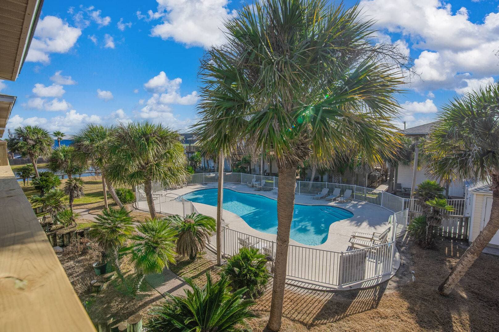 Wave on Wave Place - Image 2