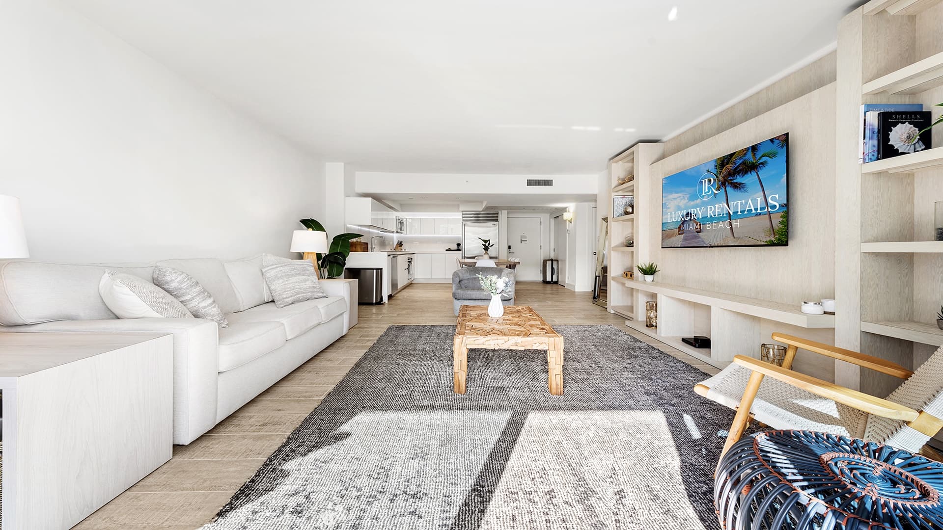 1 Hotel & Homes Residence #1412 - Image 9