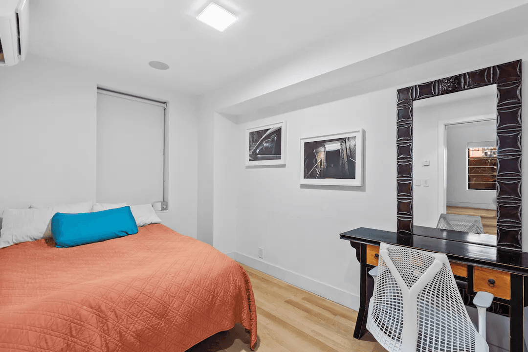 Wythe Corner House - Image 24