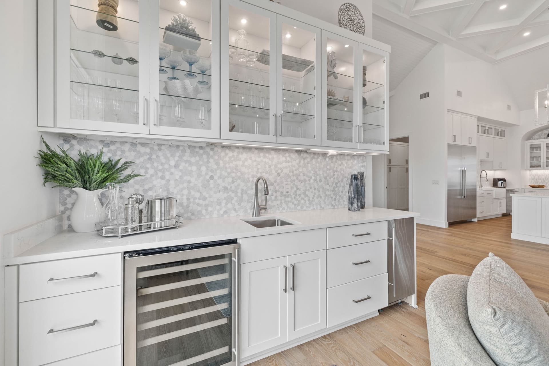 Eyes on Sunrise - Image 8