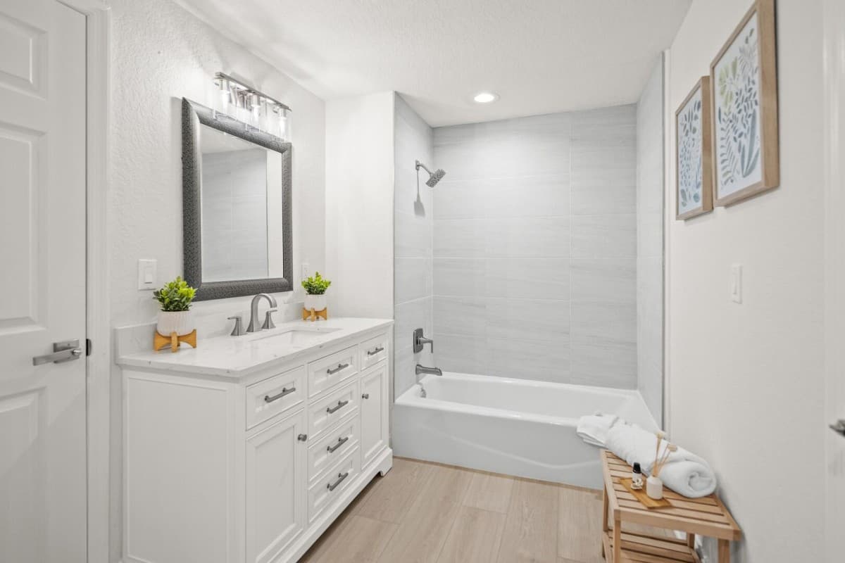 Shore Thing - Image 22