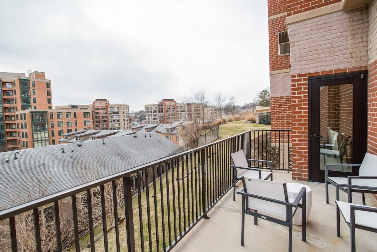 Veitch Residence - Image 32