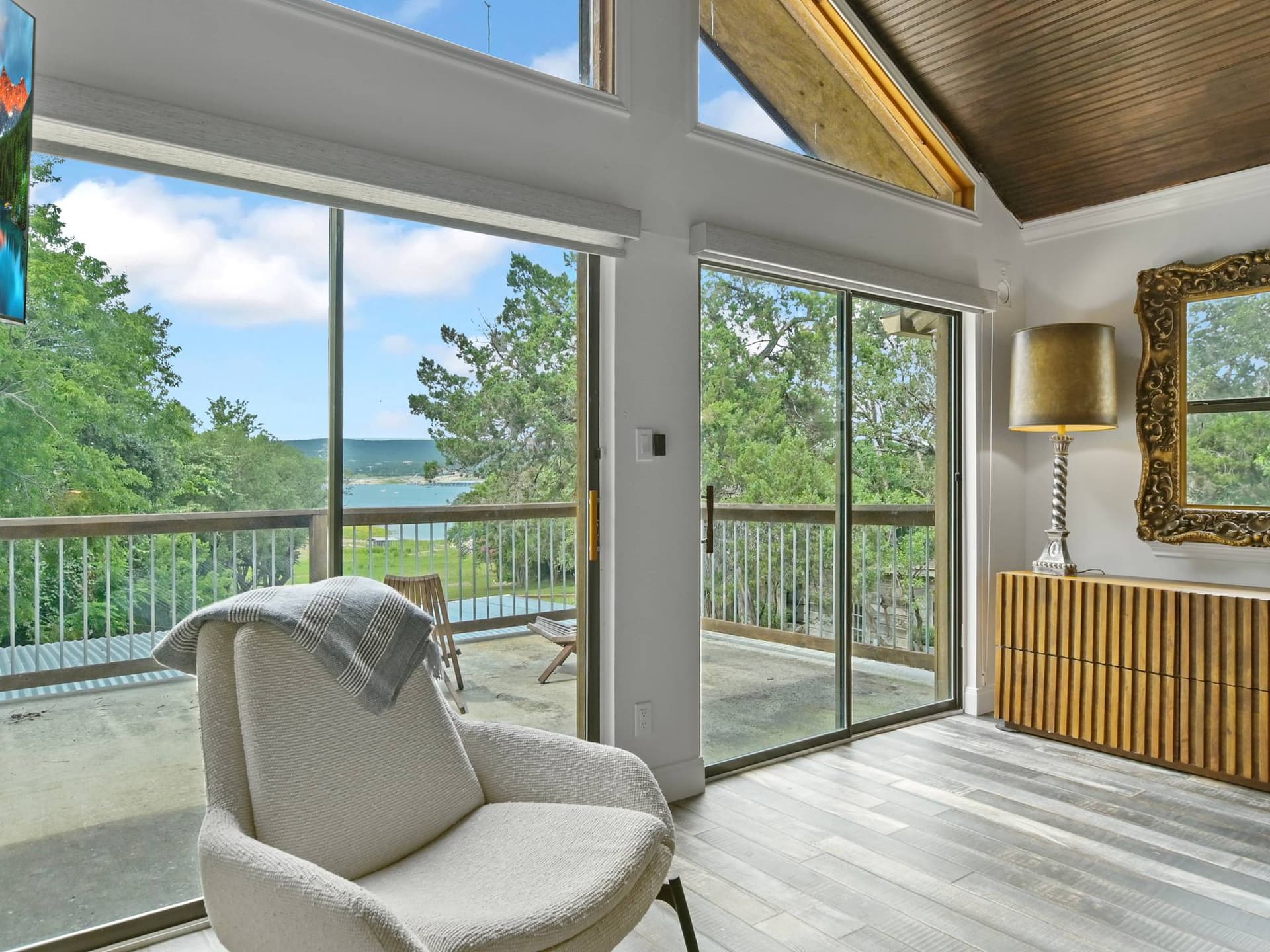 Escape on Lake Travis - Image 42