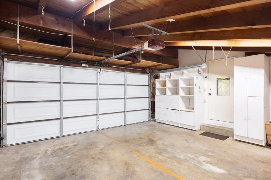 La Jolla Mid-Century - Image 33