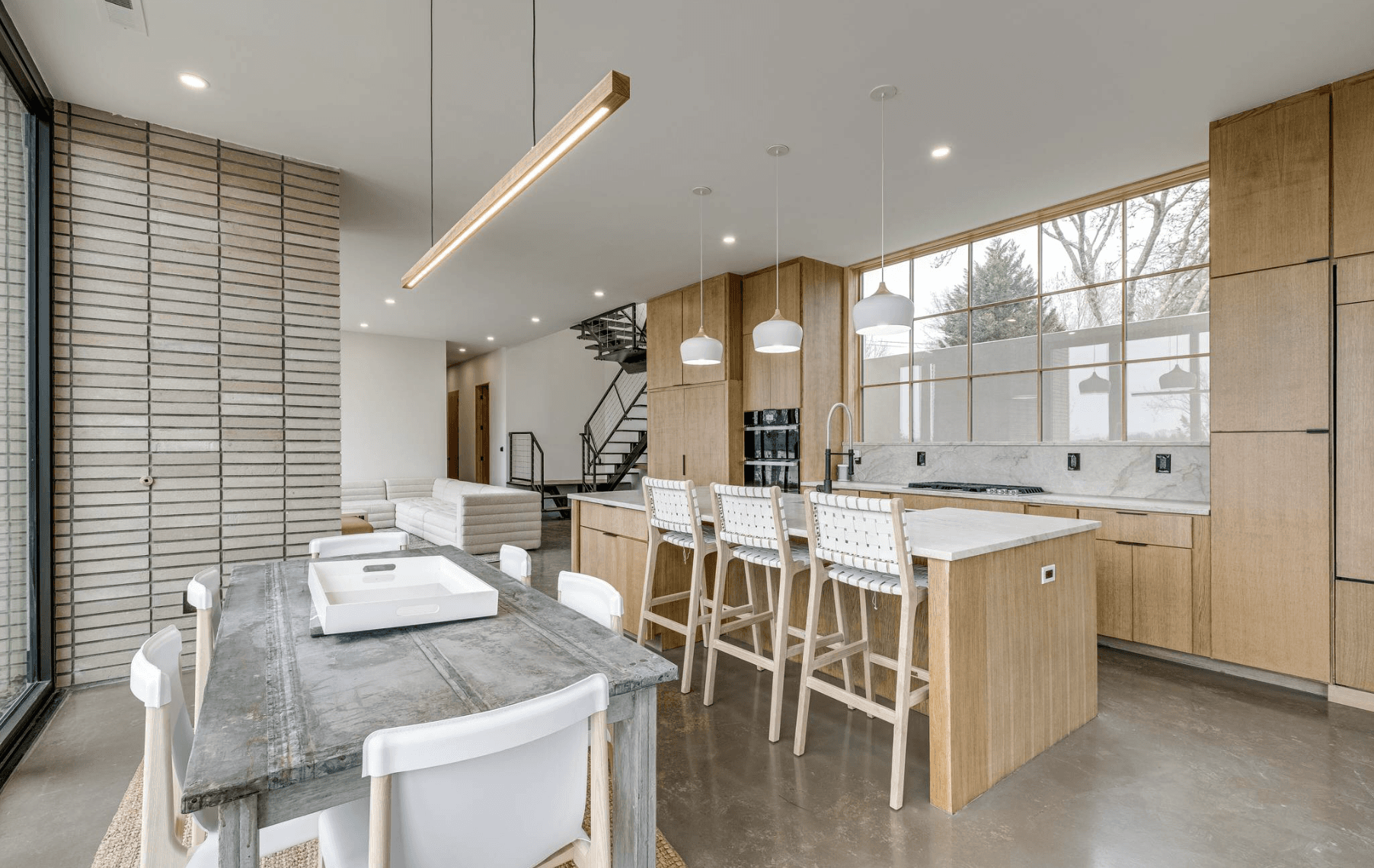 Nashville Lakeside Modern - Image 5