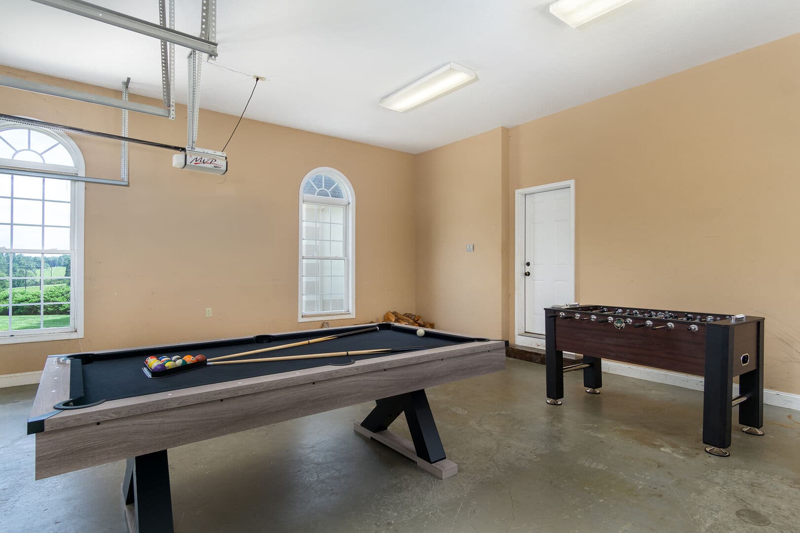 Nader Manor - Image 32