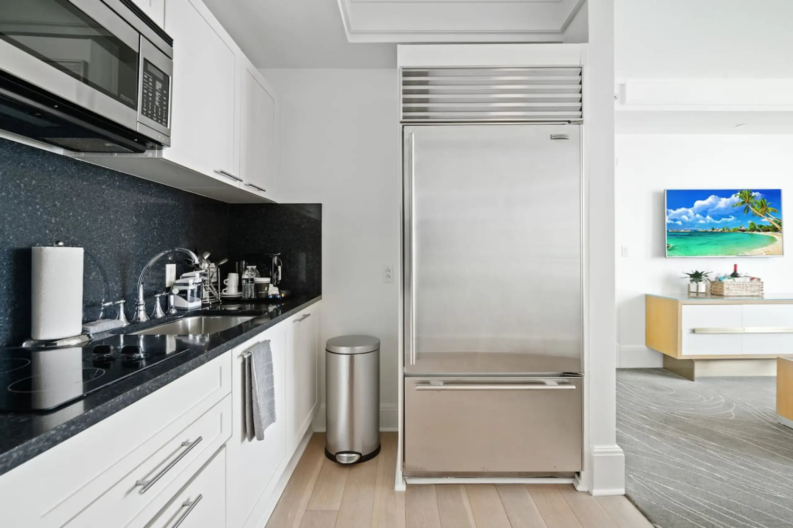 Elysian Residence #1605 at The Ritz-Carlton - Image 7