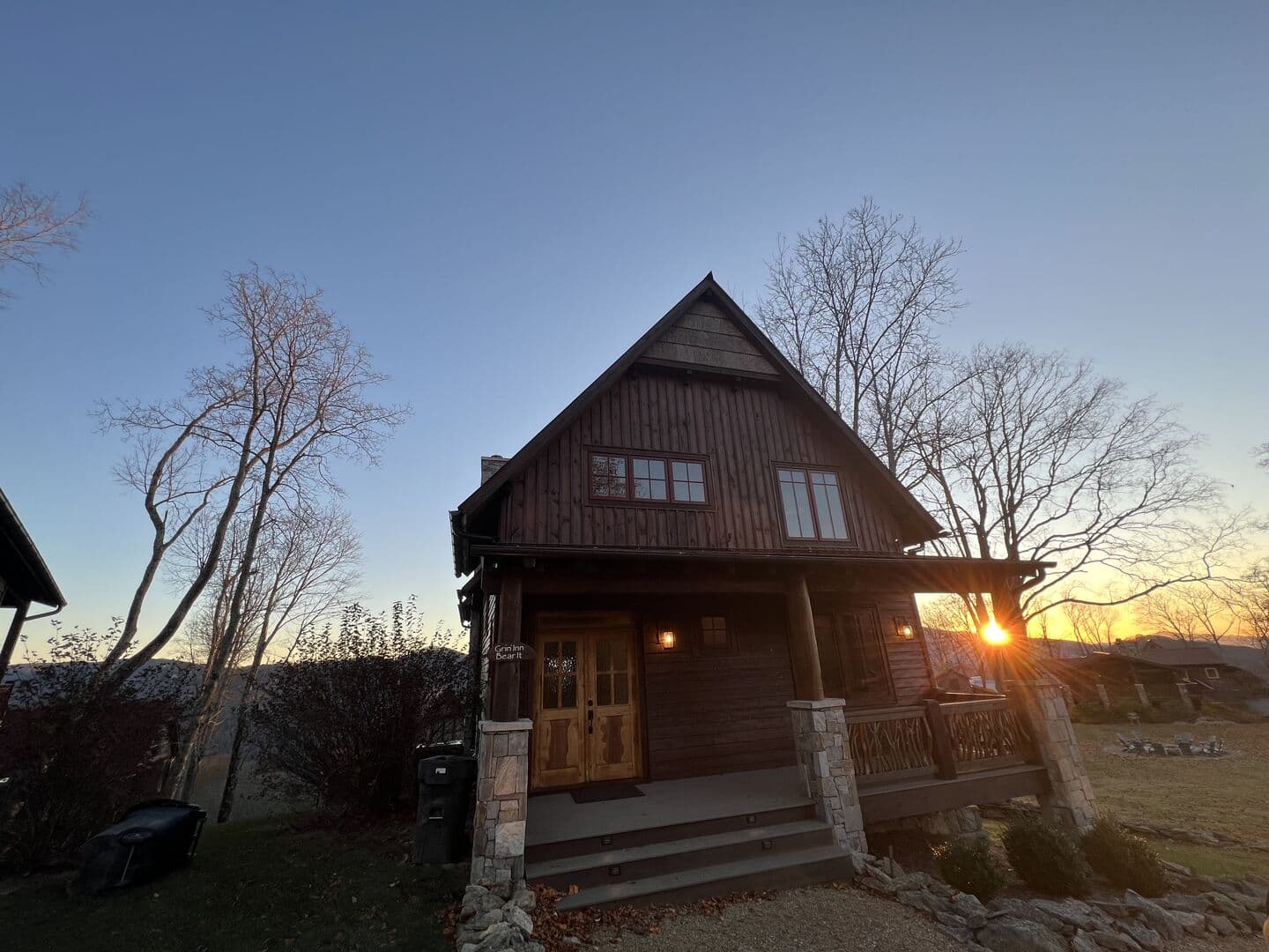 Grin Inn Bear - Image 24