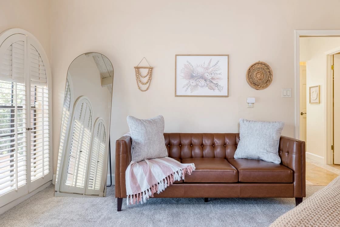 Diamondback Manor - Image 23