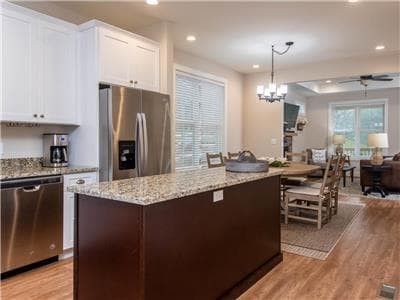 Magnolia Mountain Home - Image 11