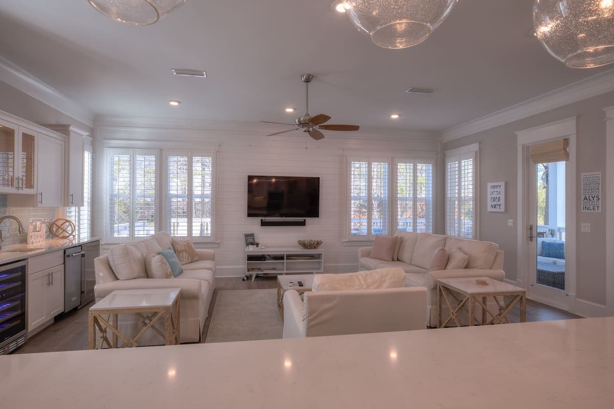 Coconut Cove - Image 10