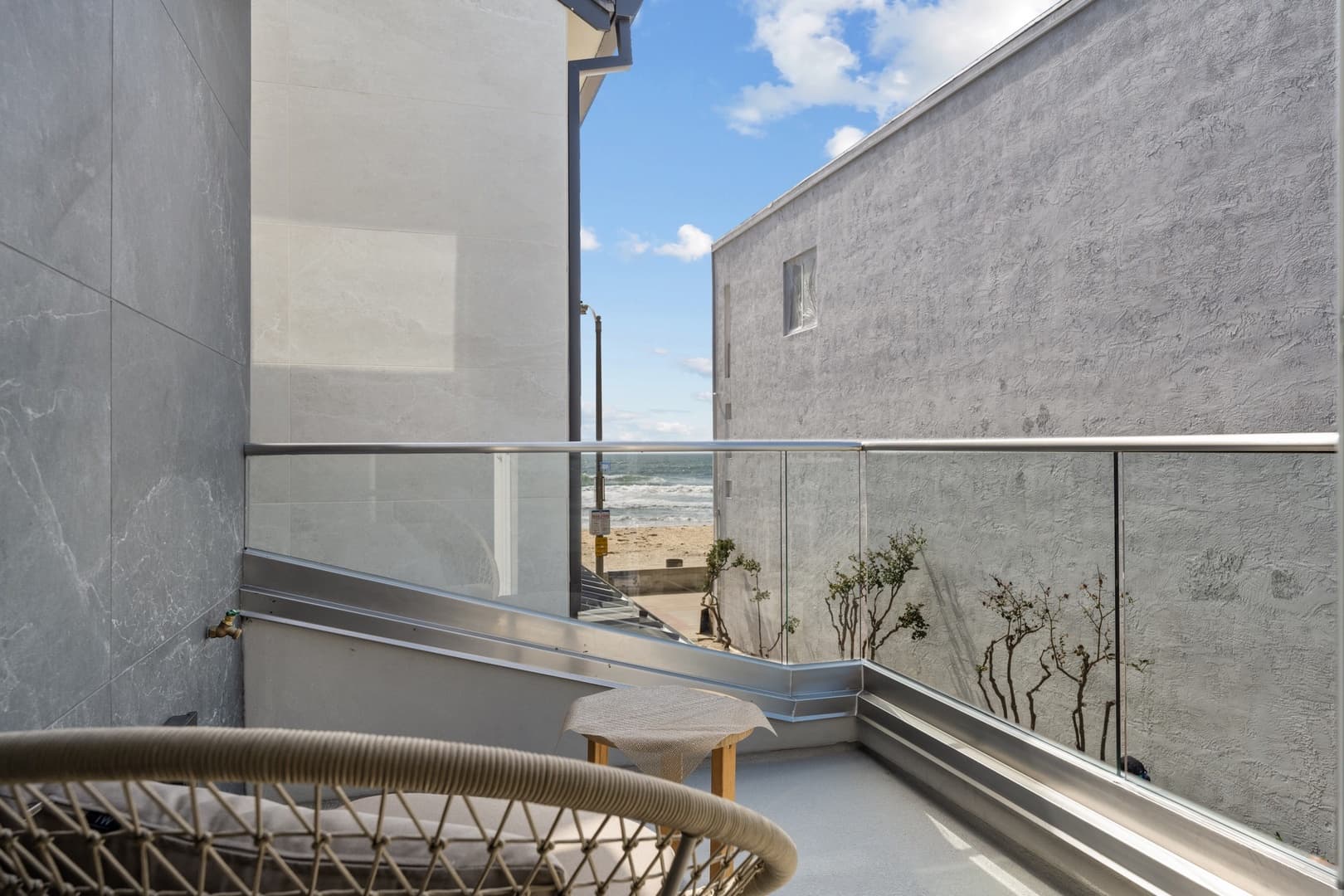 Oceanfront 1 North - Image 40