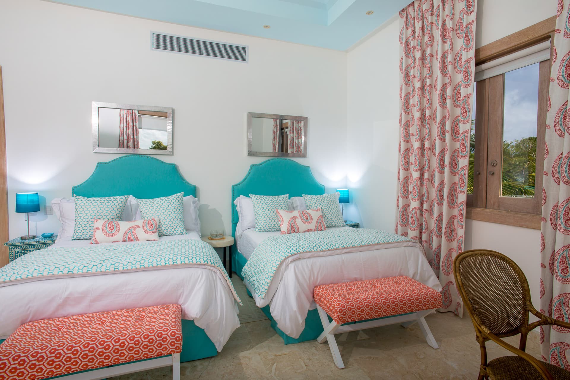 Hacienda B6 - Image 12