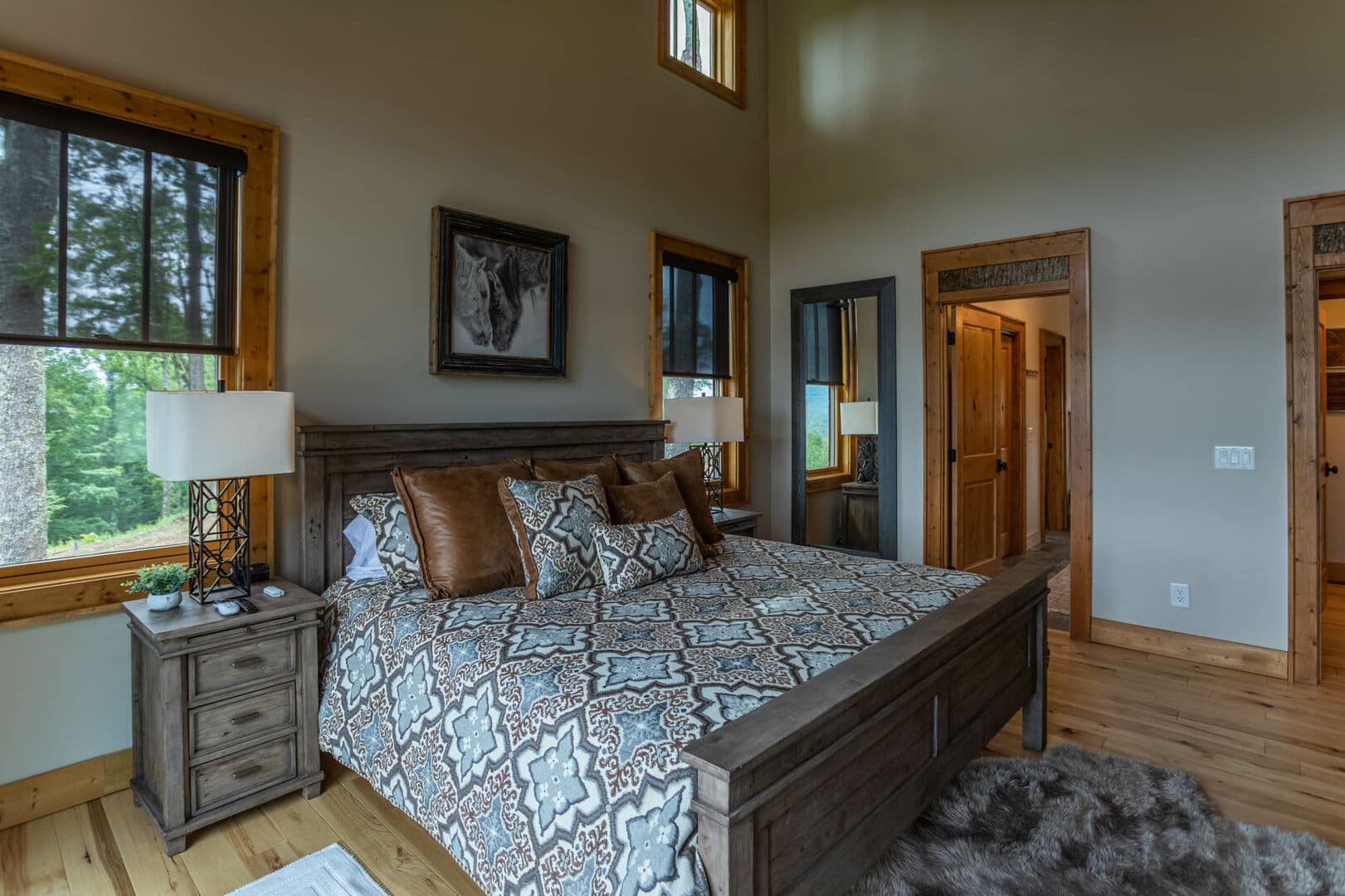 Lazy Bear Home - Image 11