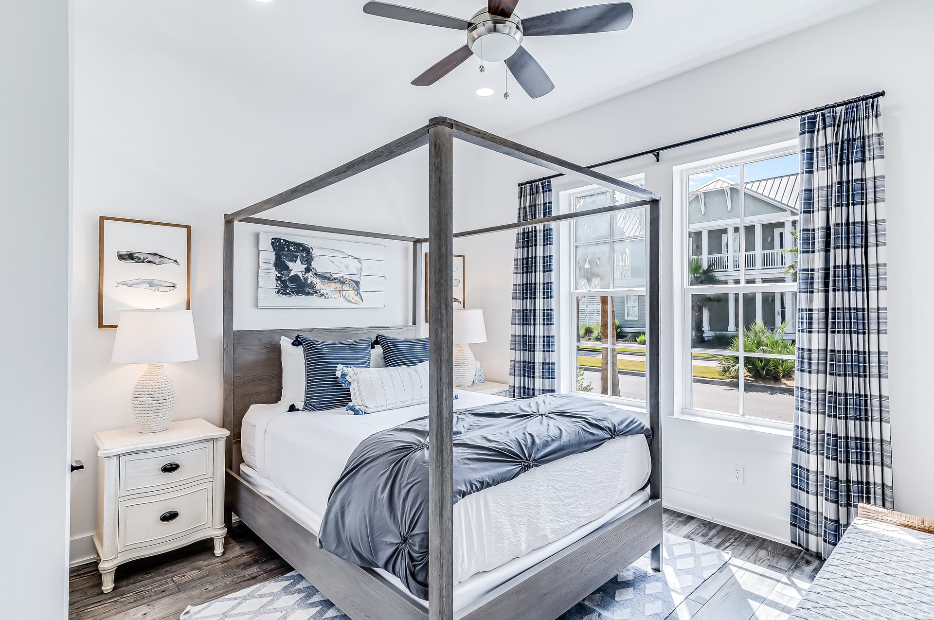 Sunset House - Image 20