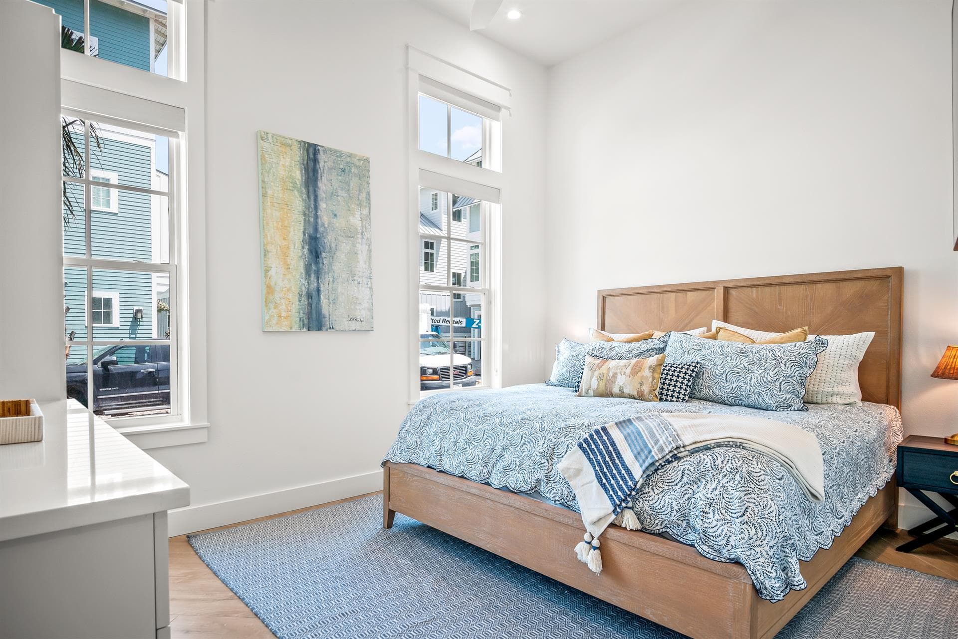 Holiday House - Image 32