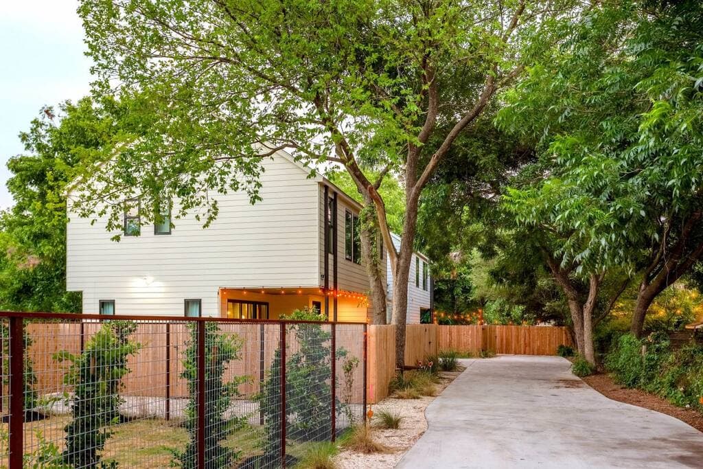 Backyard Bonanza - Image 69