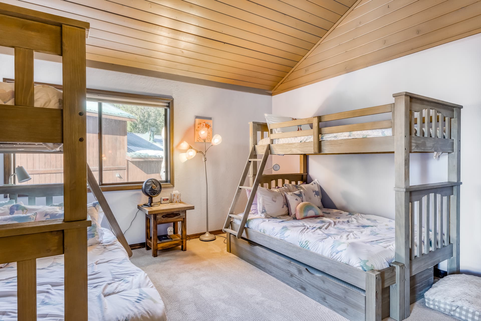 Meadowview Home - Image 19