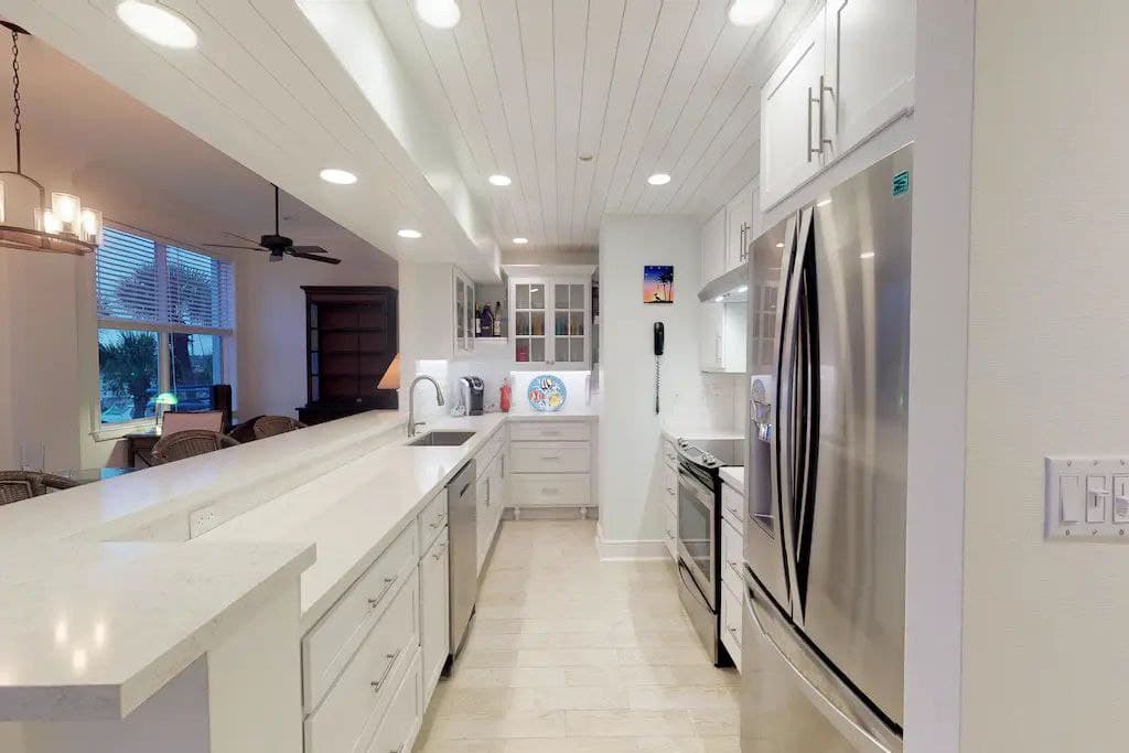 Sunset at Harbour Place - Image 11