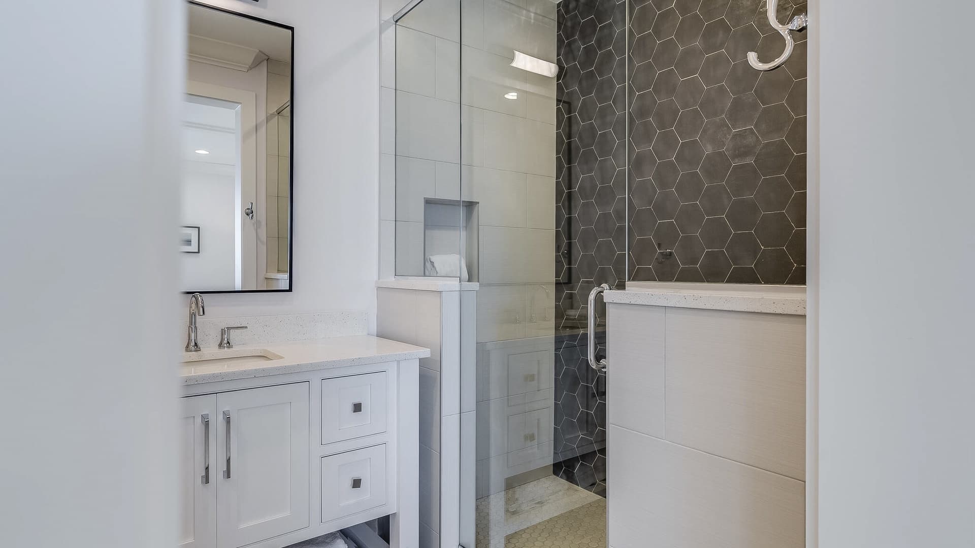 Azzurro Moon - Image 40