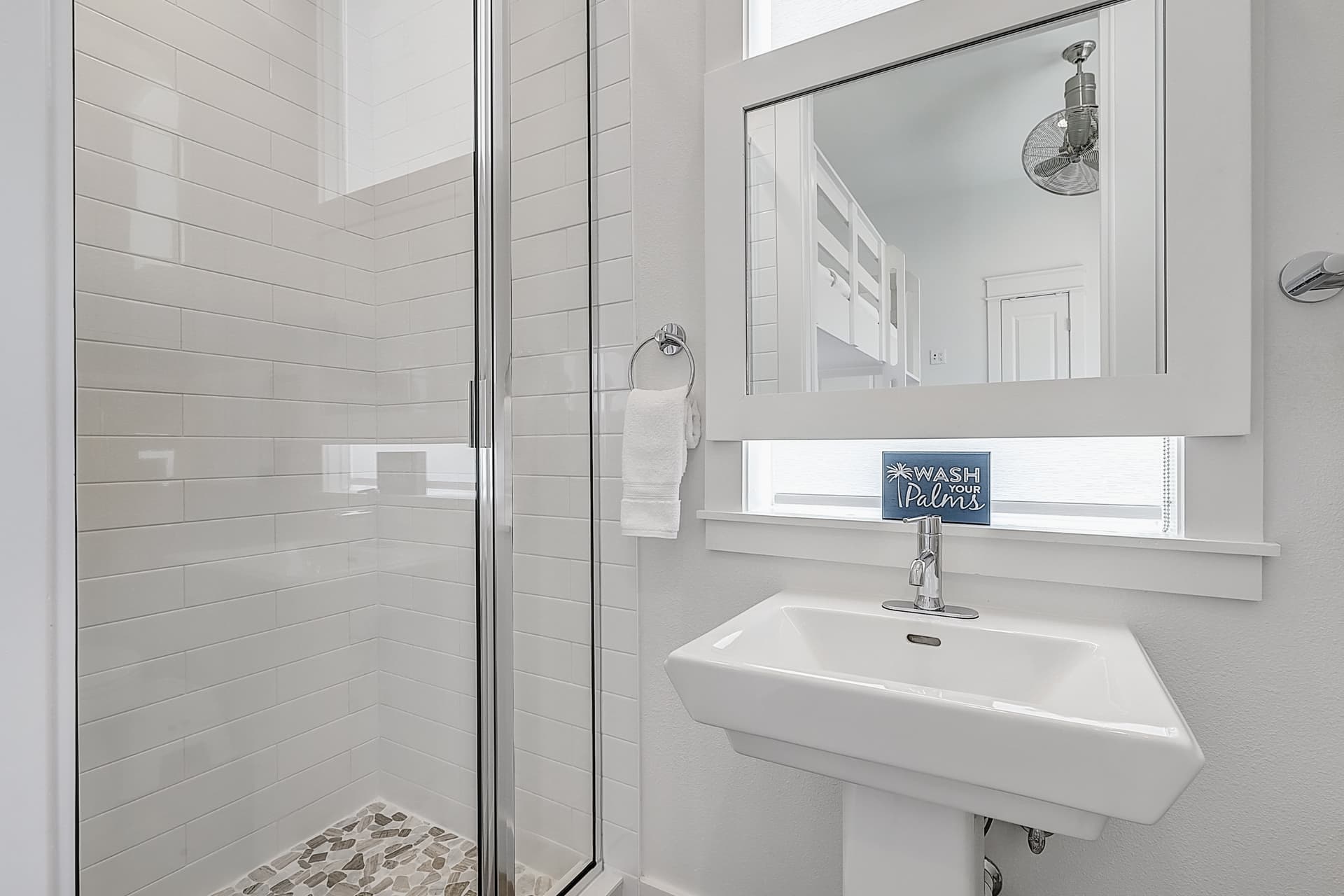 At Ease Home - Image 22