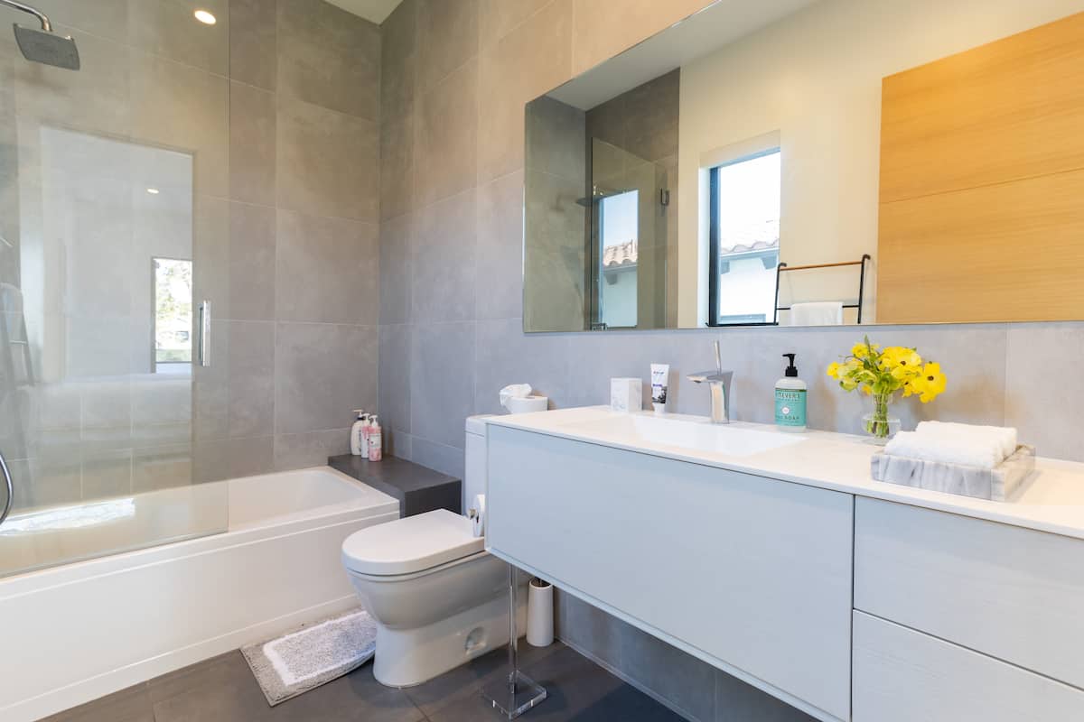 North Vista - Image 37