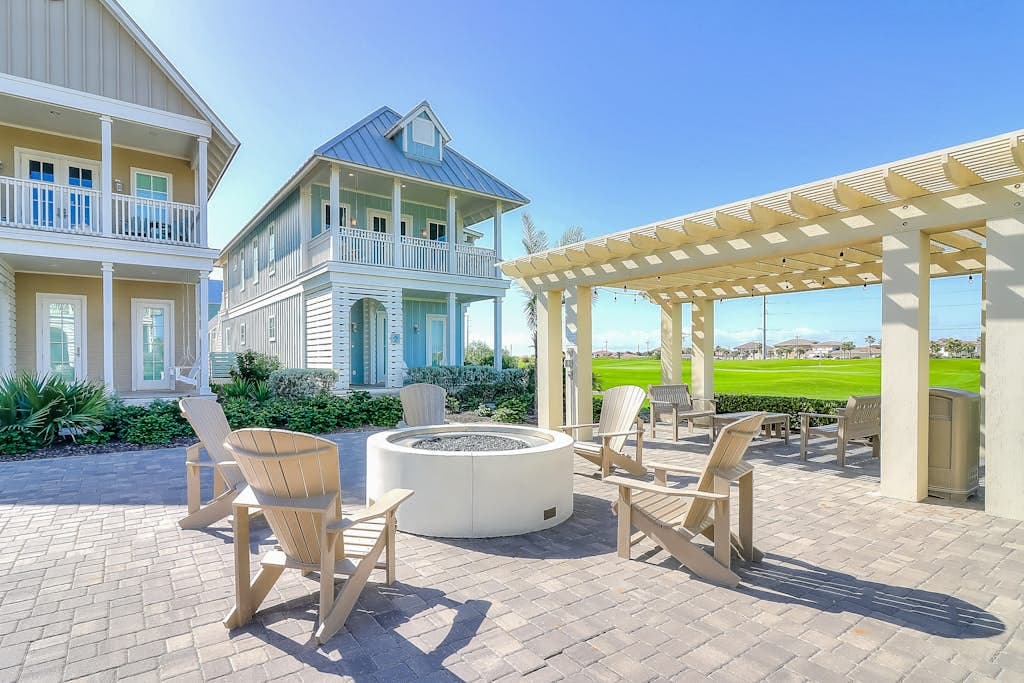 Sea*Renity Now - Image 29