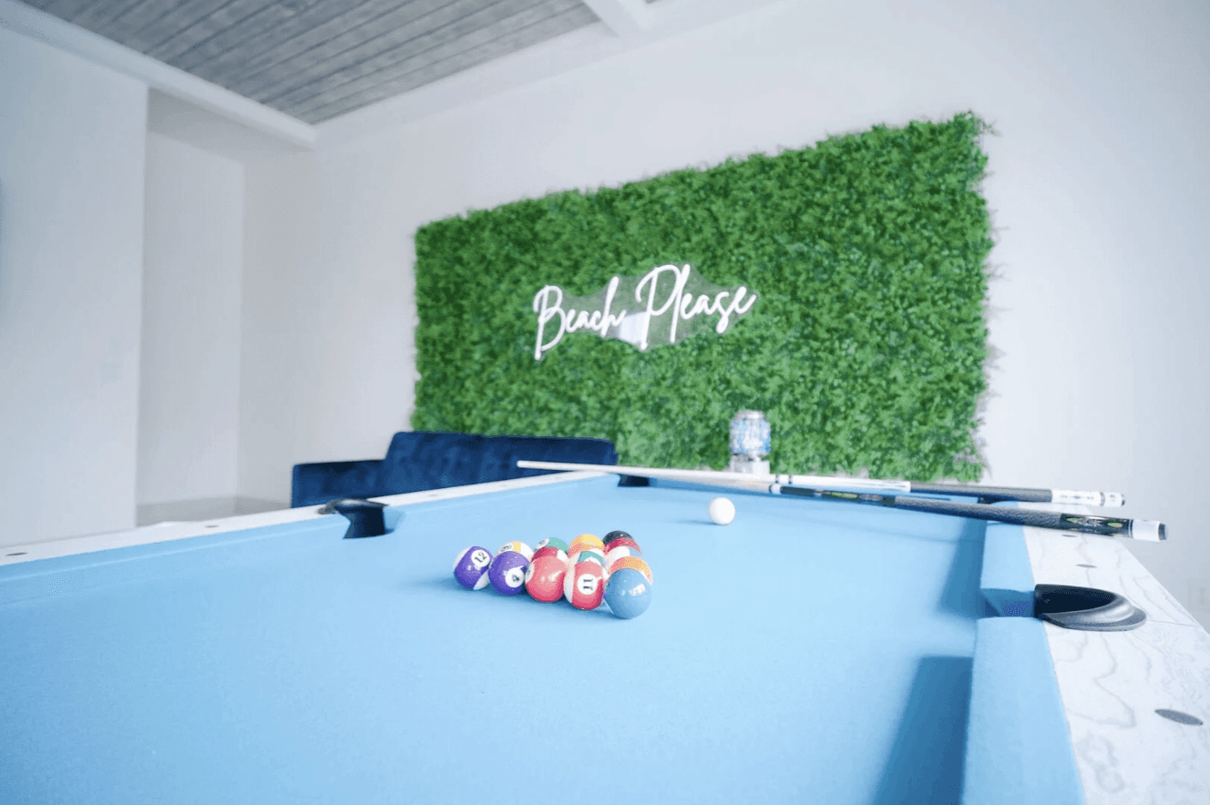 Beauty and the Beach - Image 18