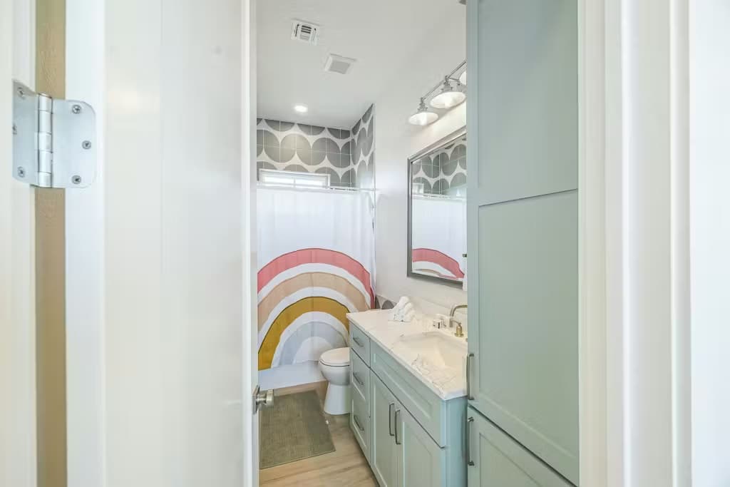 Sip Sip Hooray - Image 20