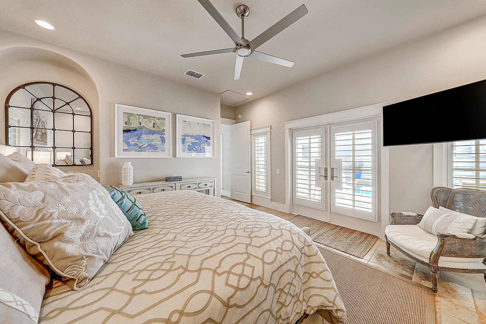 Sunrise Avenue House - Image 39