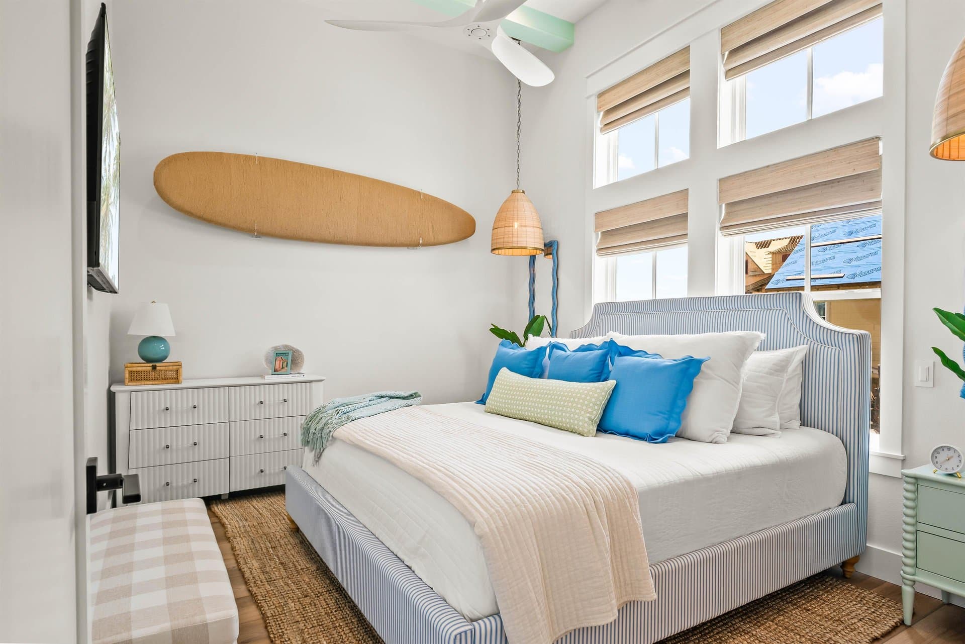 Tide and Seek - Image 4