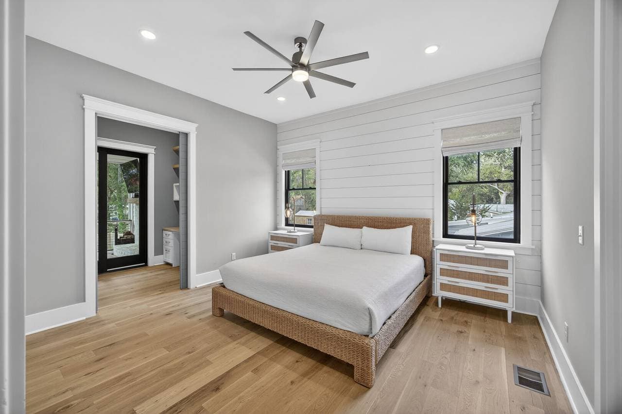 IOP Escape at 26th Avenue - Image 18