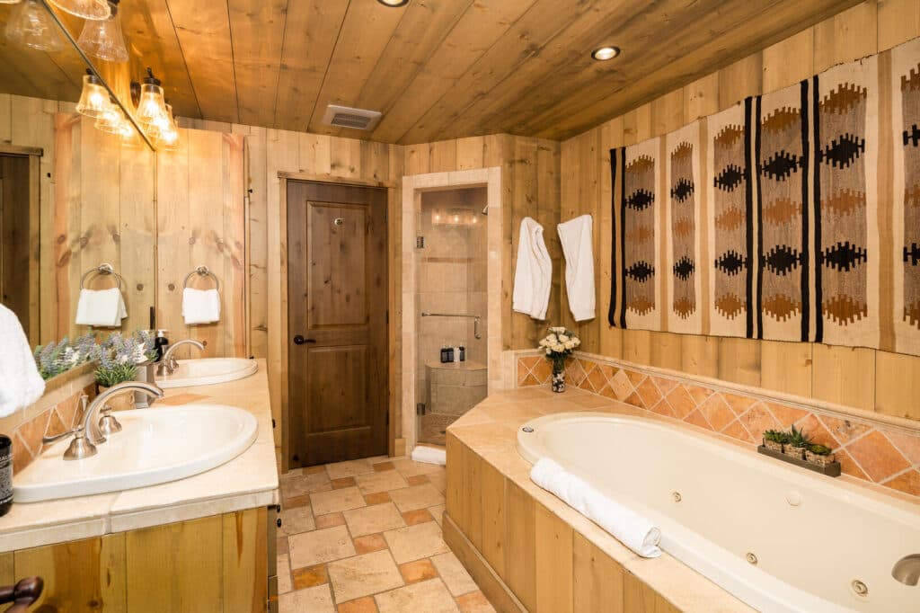 Renegade House - Image 8