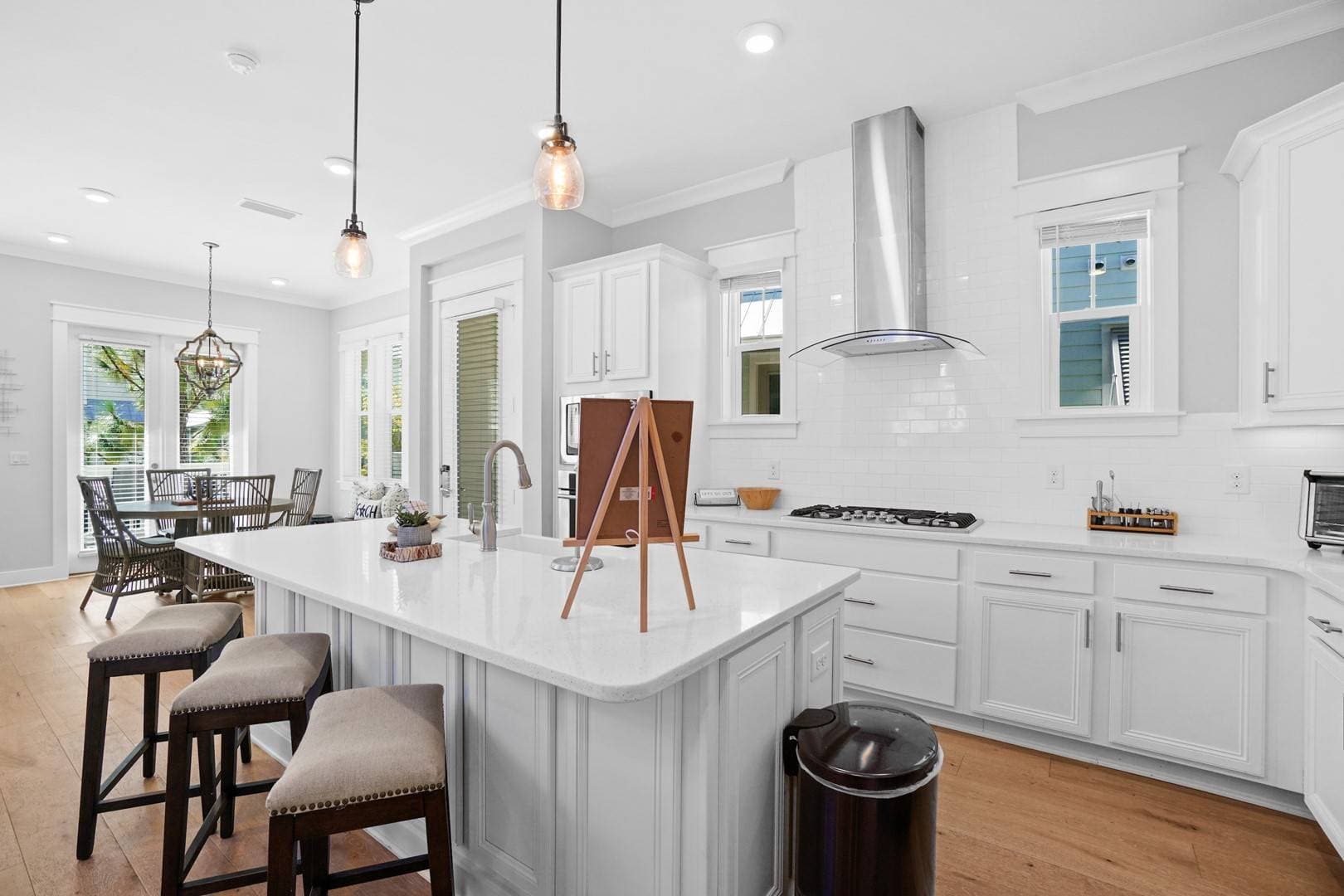 Hub Hideaway - Image 4