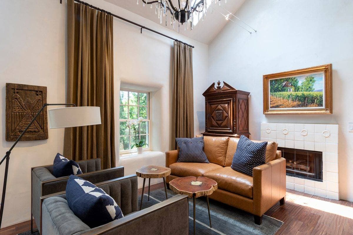 Palace Hillside - Image 2