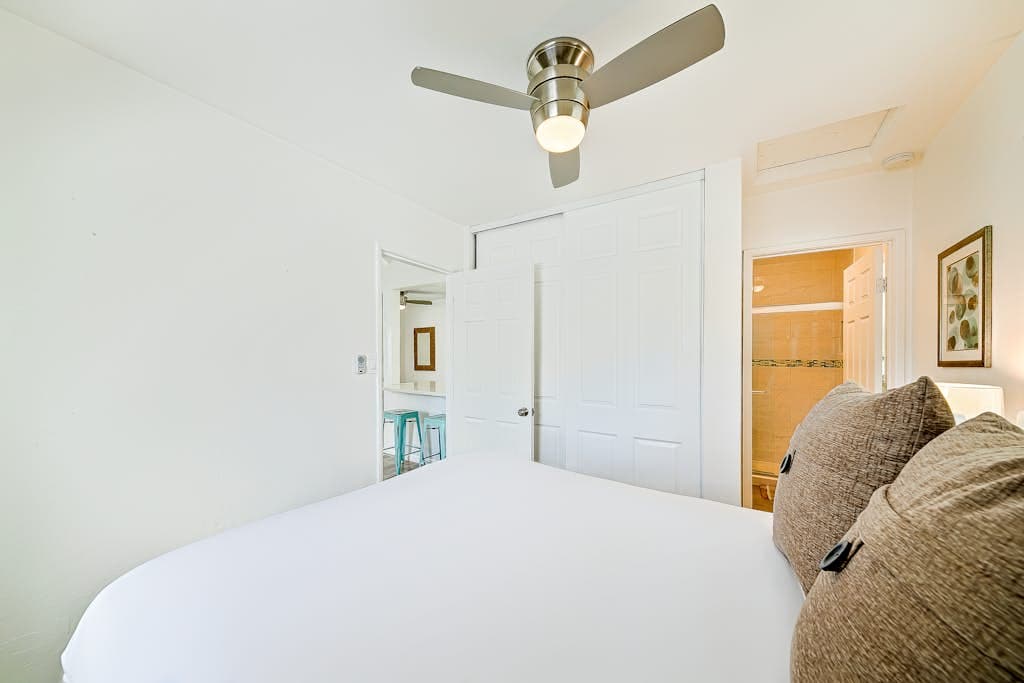 Retreat Compound - Image 35