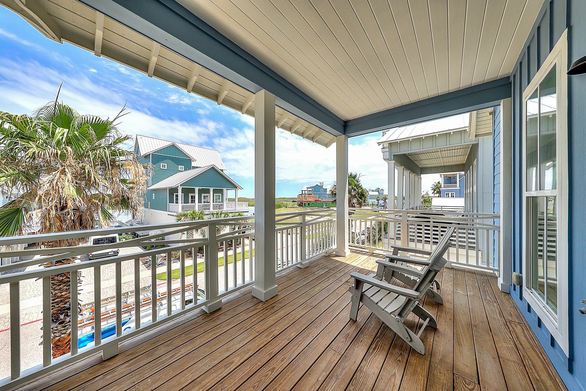 Sunrise Avenue House - Image 24