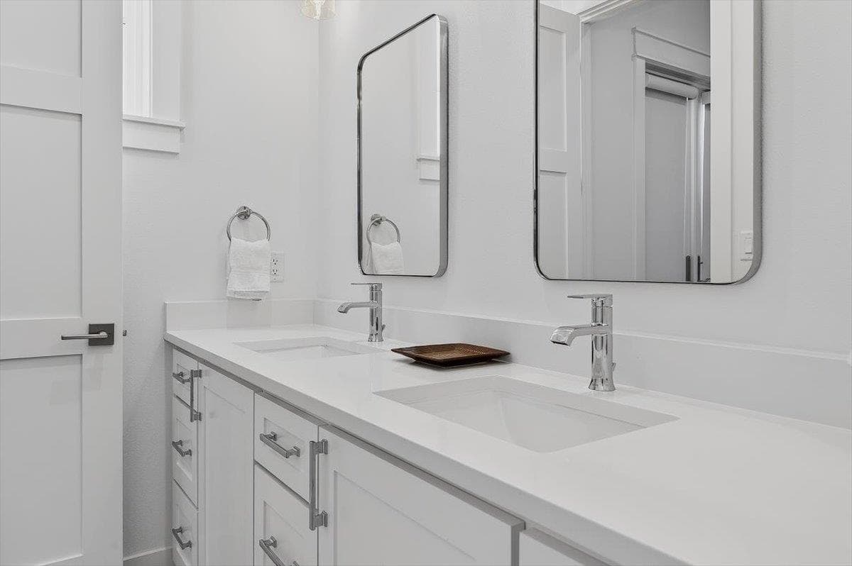 Sunny Shores - Image 29