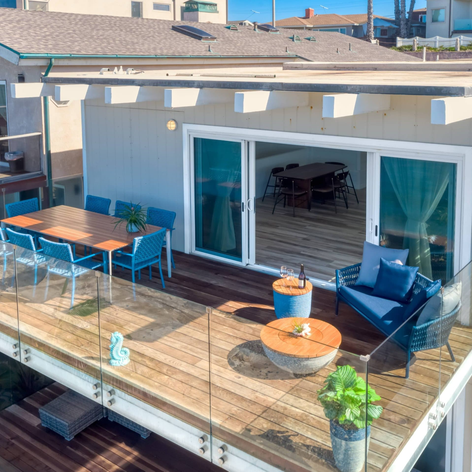 Bella Oceanside Home - Image 11