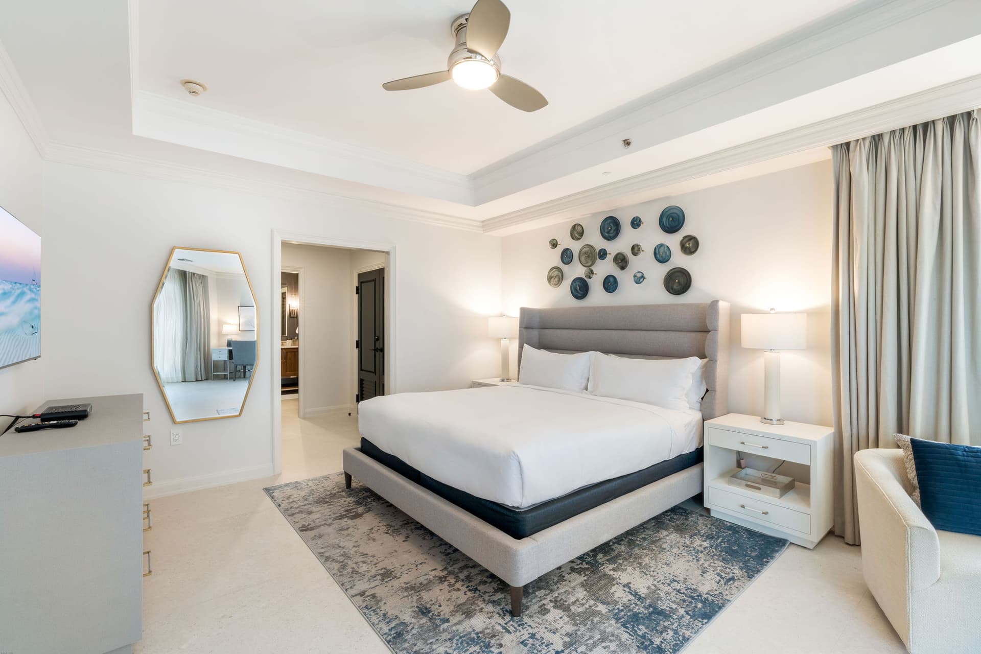 Ritz-Carlton Residence #401 - Image 11