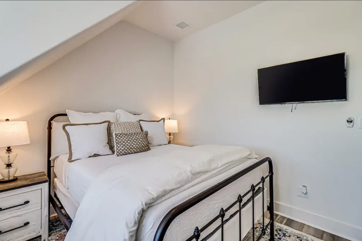 Good Life Home - Image 29